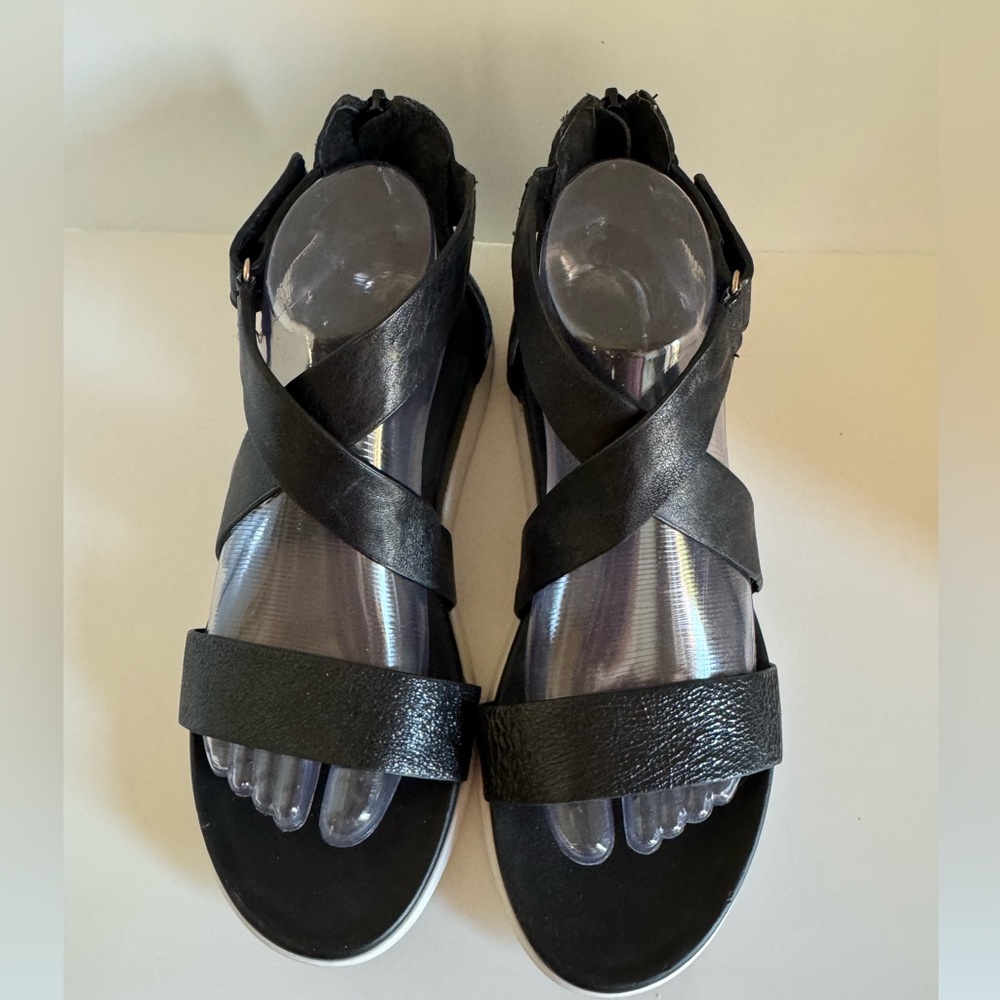 Sofft Black Leather Sandals